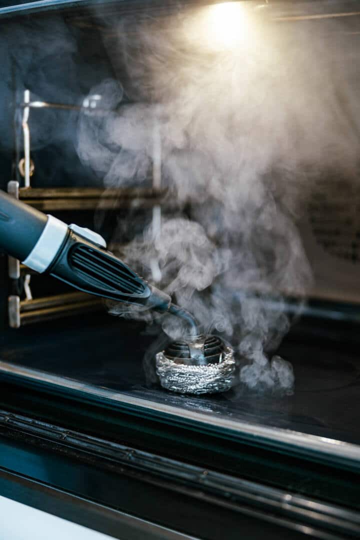 aio Ökolution Plus – Der Heißluftreiniger, der Putzen einfacher macht – Team Clean